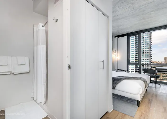South Loop Rooftop With In & Out Parking 1 Apartamento