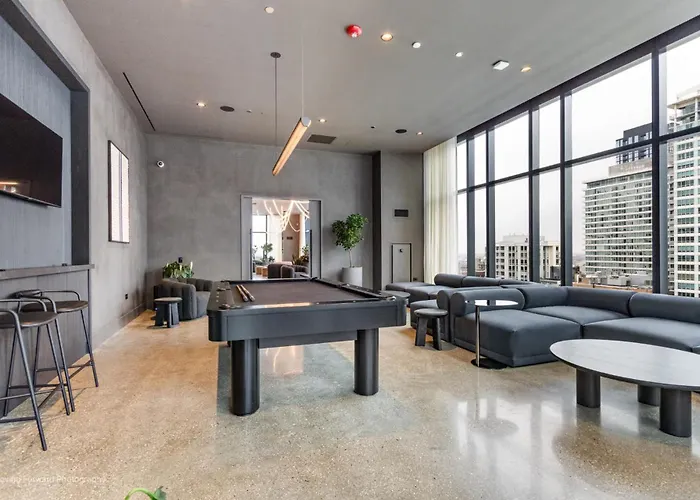 Apartamento South Loop Rooftop With In & Out Parking 1 *